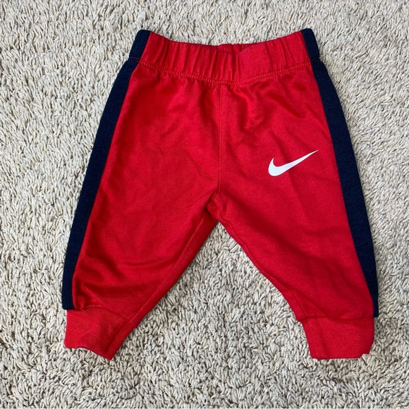 Nike Matching Set Onesie & Sweatpants, Infant Size 3 Months - Picture 9 of 13